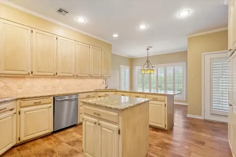 4843 S 3rd Street Waco TX 76706