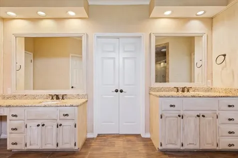 4843 S 3rd Street Waco TX 76706