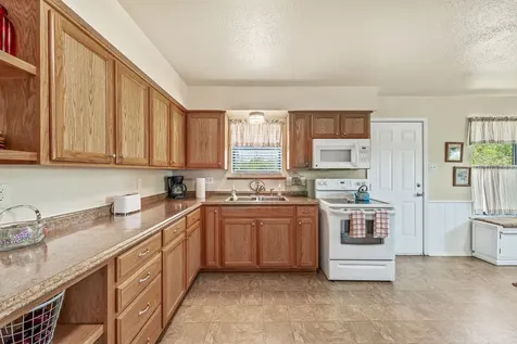 269 Private Road 2362 Meridian TX 76665