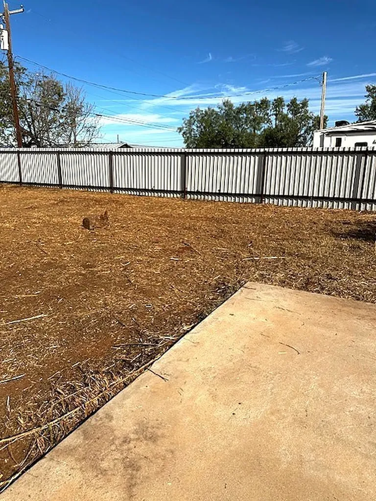 123 E Mccaulley Avenue Bronte TX 76933