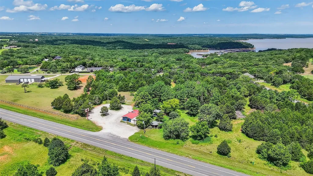 31083 Us Highway 377 Gordonville TX 76245