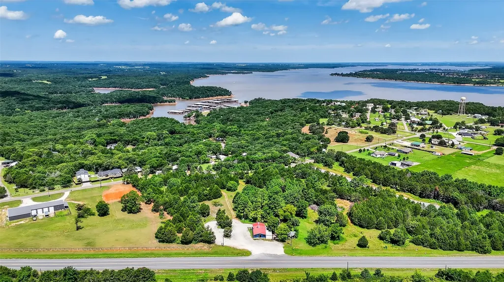31083 Us Highway 377 Gordonville TX 76245