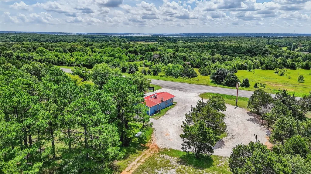 31083 Us Highway 377 Gordonville TX 76245