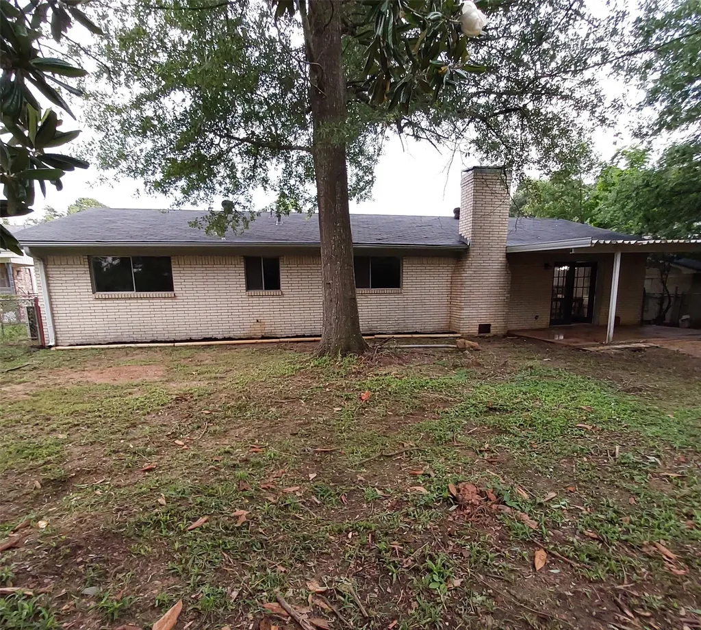 203 Erskine Drive Longview TX 75601