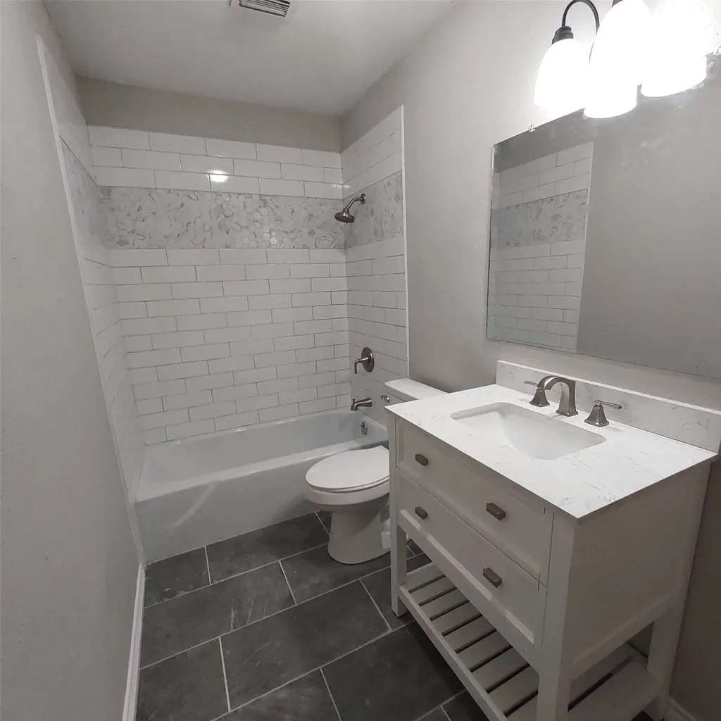 203 Erskine Drive Longview TX 75601