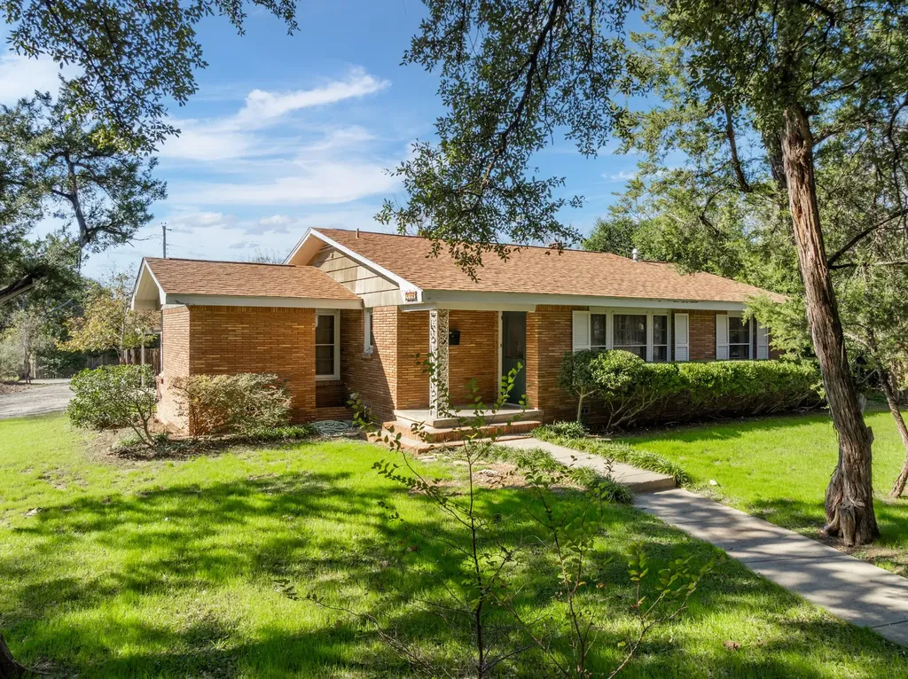 3300 Adeline Drive Waco TX 76708