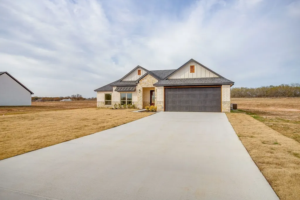 213 Jimmy Lane Millsap TX 76066