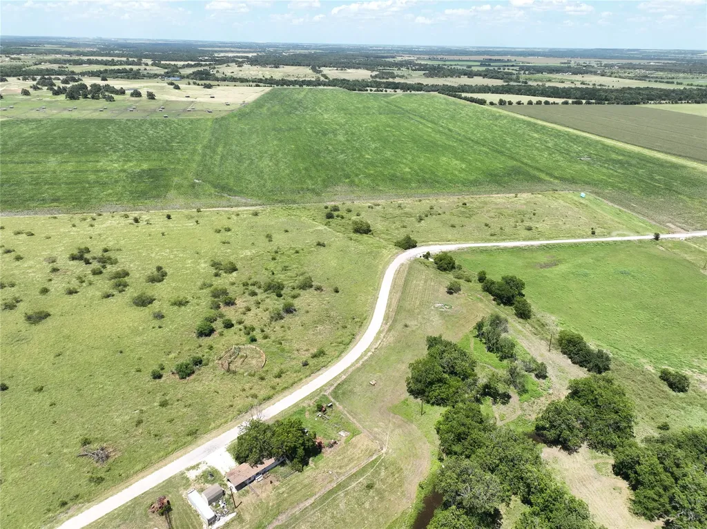 Tbd Tract #1 E Travis Holland TX 76534