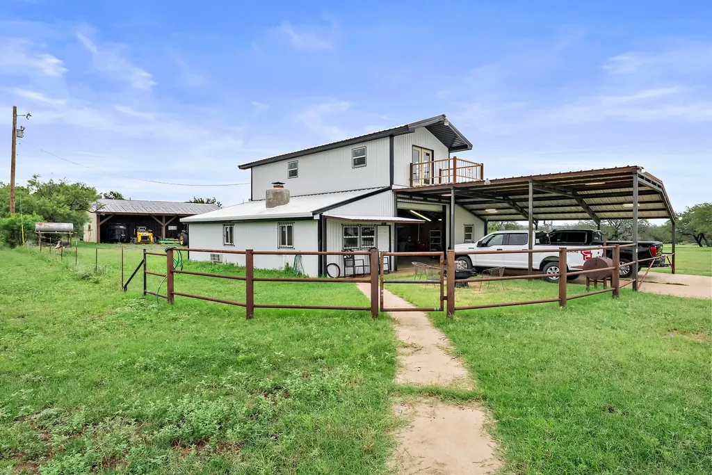 101 Starhorn Road Marble Falls TX 78654