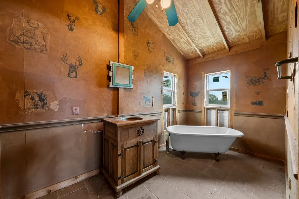 101 Starhorn Road Marble Falls TX 78654