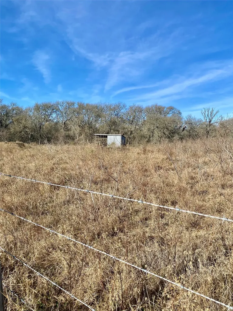 000 County Road 123 Ledbetter TX 78946