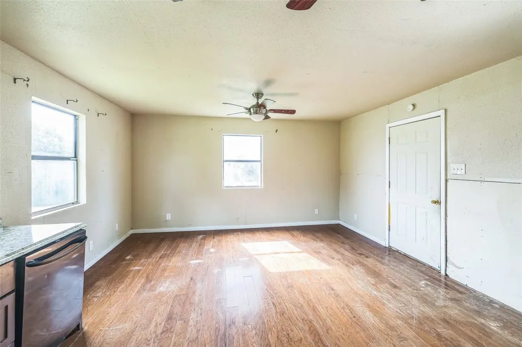 37 Busby Lane Bells TX 75414