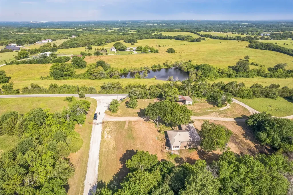 37 Busby Lane Bells TX 75414