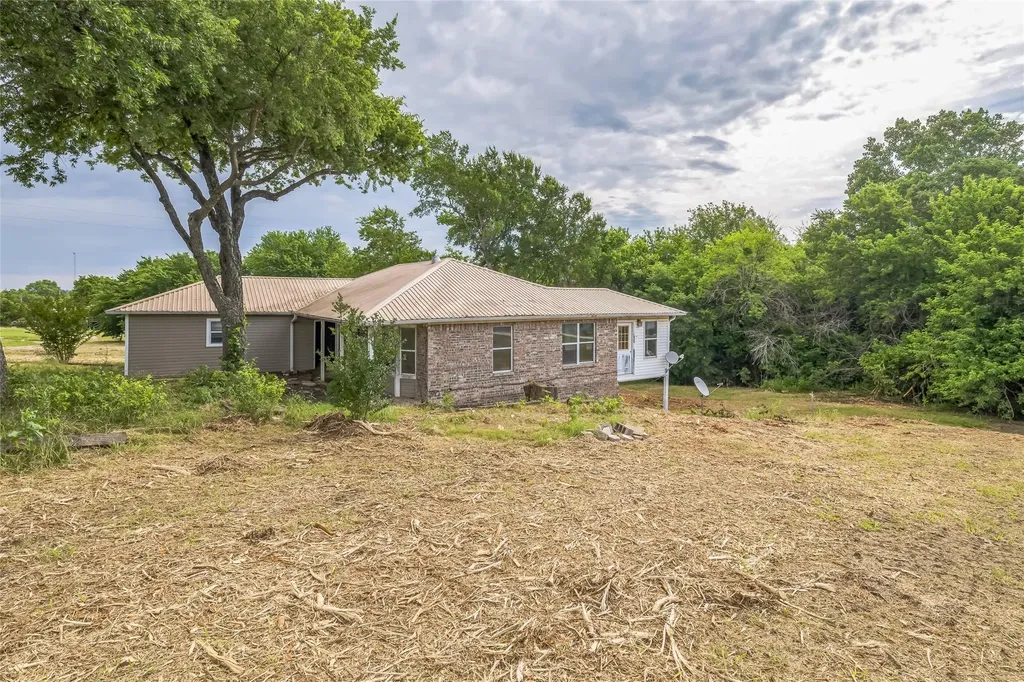 37 Busby Lane Bells TX 75414