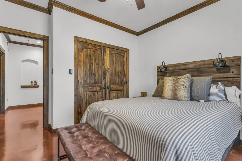 510 County Road 247 Valley View TX 76272