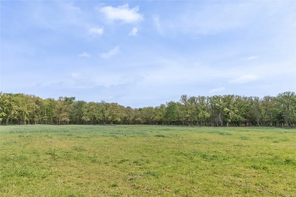 8016 E Us Highway 82 Gainesville TX 76240