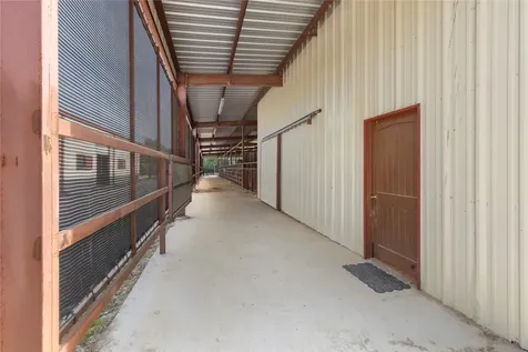 8016 E Us Highway 82 Gainesville TX 76240