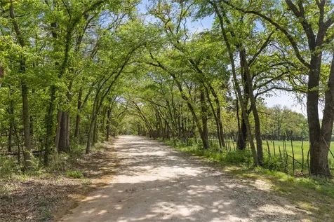 8016 E Us Highway 82 Gainesville TX 76240