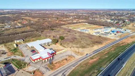2182 W Overland Trail Abilene TX 79603
