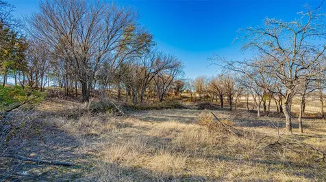 1725 S Las Vegas Trail White Settlement TX 76108