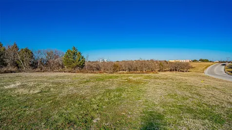 1725 S Las Vegas Trail White Settlement TX 76108