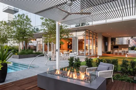 1747 Leonard Street Dallas TX 75201