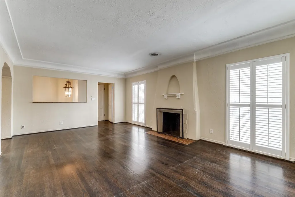 4543 Fairway Avenue Highland Park TX 75219