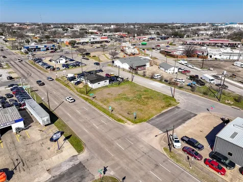 200 E Avenue A Garland TX 75040
