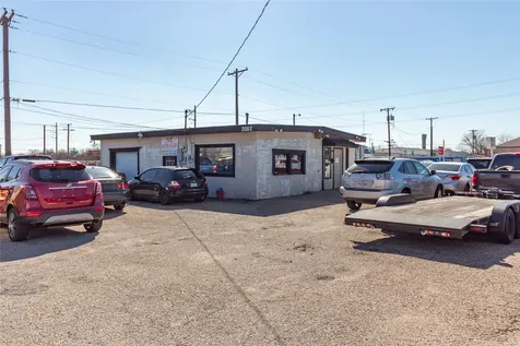 200 E Avenue A Garland TX 75040