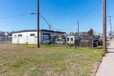 200 E Avenue A Garland TX 75040