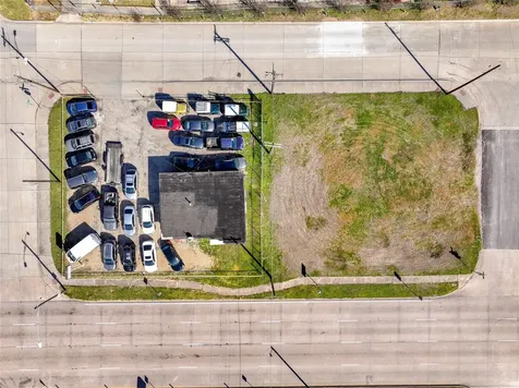 200 E Avenue A Garland TX 75040
