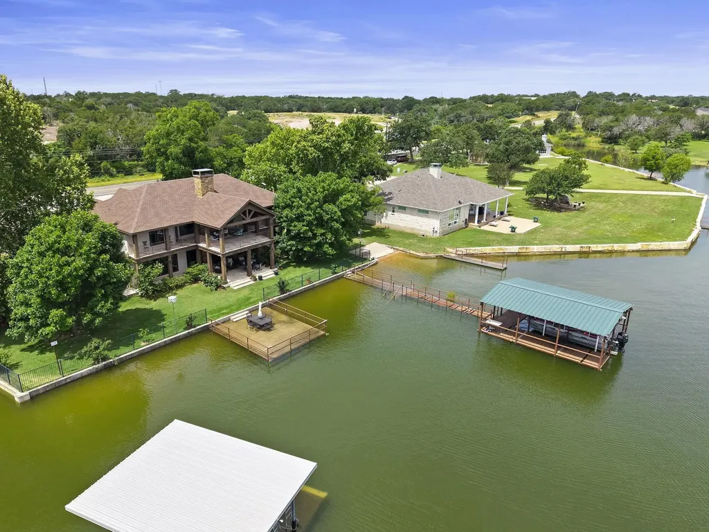 101 Palm Cove Buchanan Dam TX 78609