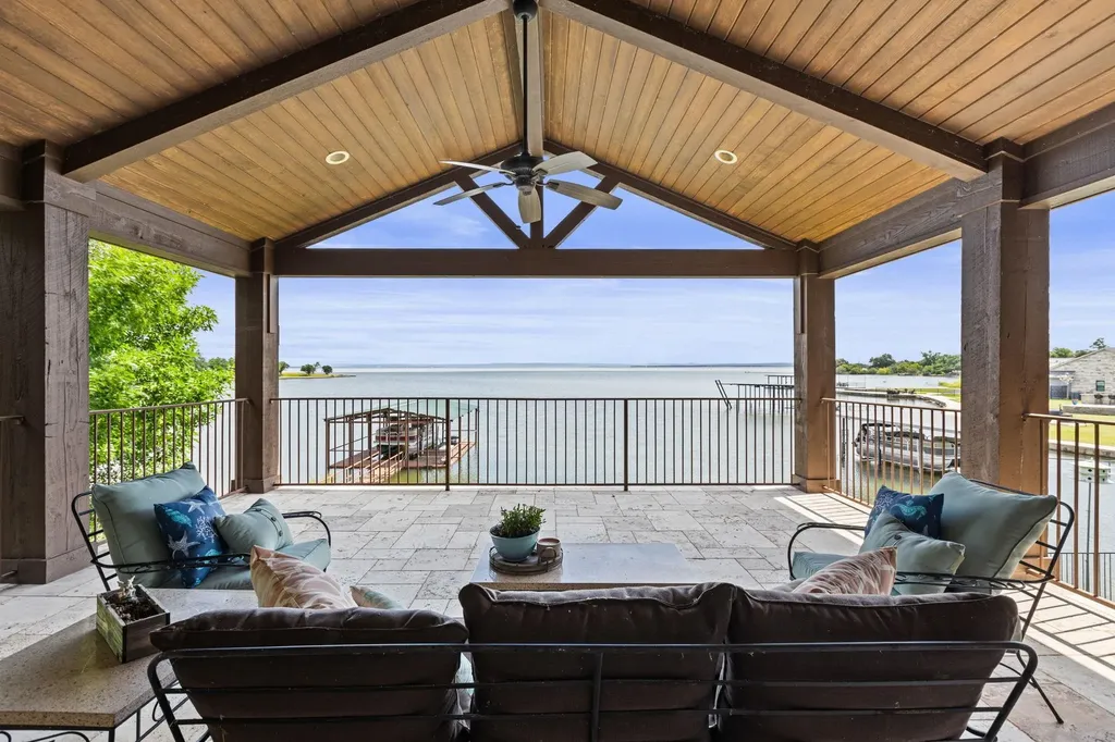 101 Palm Cove Buchanan Dam TX 78609