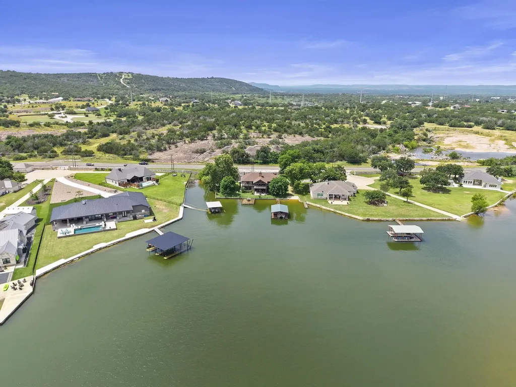 101 Palm Cove Buchanan Dam TX 78609