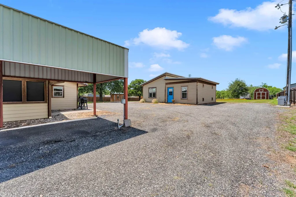 115 Leo Lane Buchanan Dam TX 78609