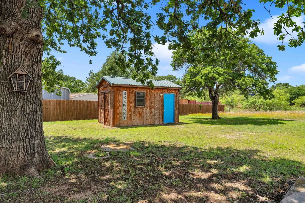 115 Leo Lane Buchanan Dam TX 78609