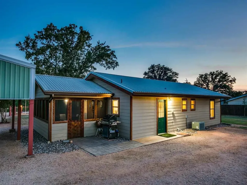 115 Leo Lane Buchanan Dam TX 78609