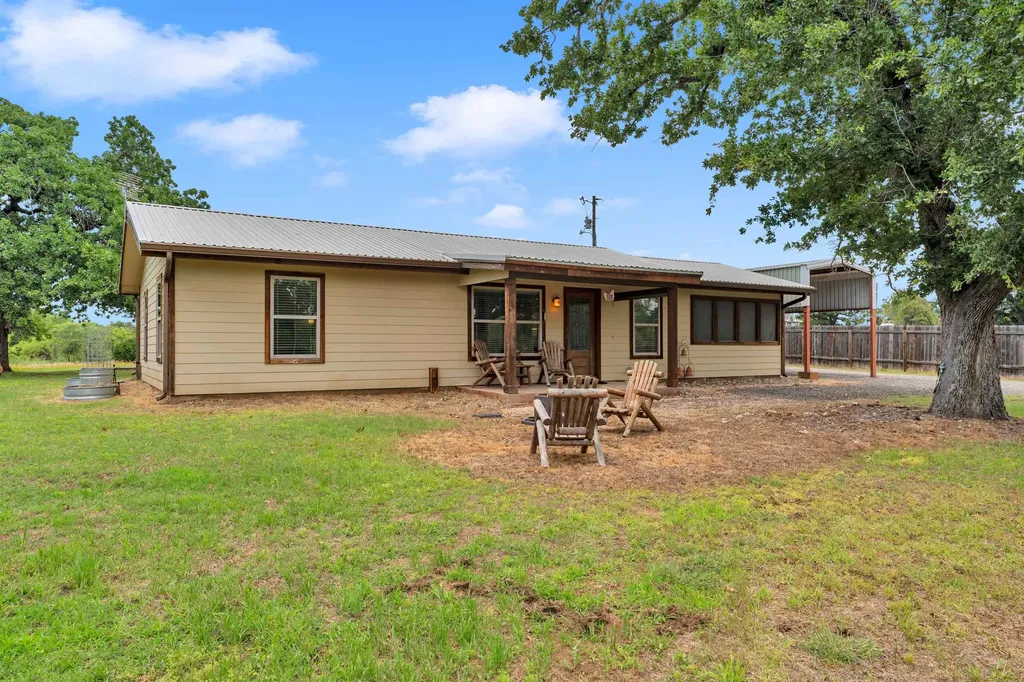 115 Leo Lane Buchanan Dam TX 78609