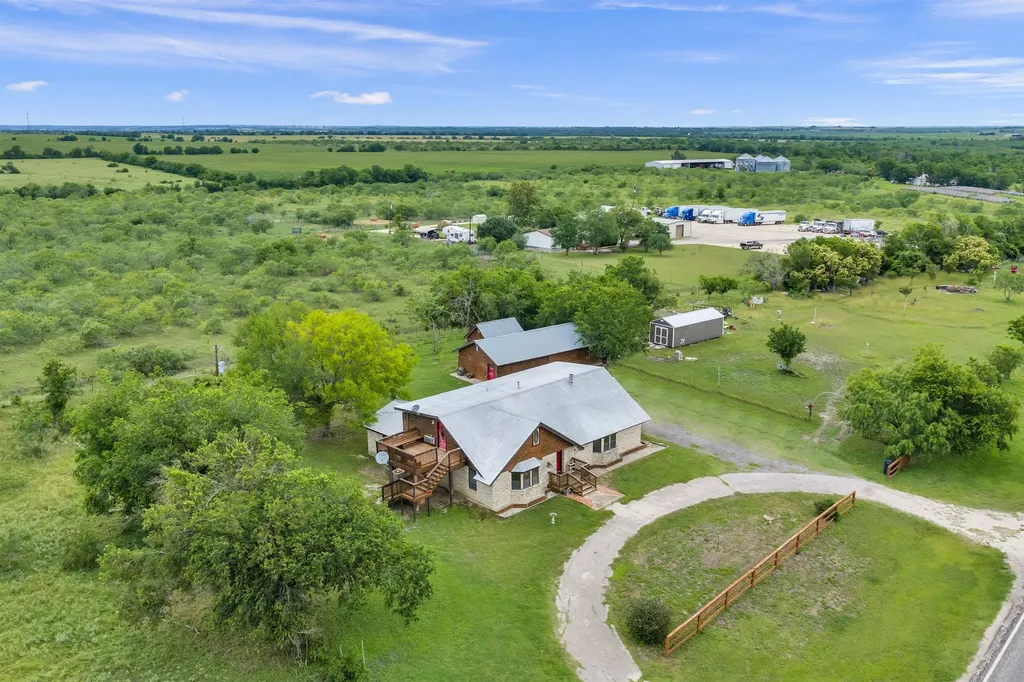 3900 Fm 1979 Out Of Area TX 78666