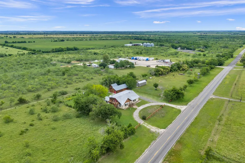3900 Fm 1979 Out Of Area TX 78666