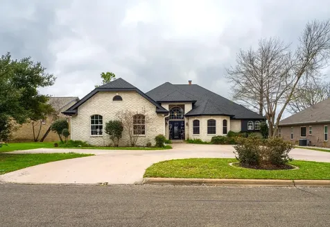 415 St Andrews Street Meadowlakes TX 78654