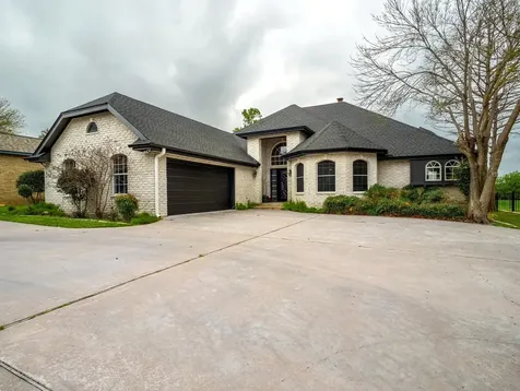 415 St Andrews Street Meadowlakes TX 78654