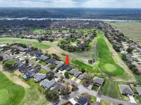 415 St Andrews Street Meadowlakes TX 78654