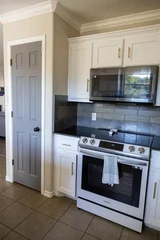 1011 Santa Fe Trail Horseshoe Bay TX 78657