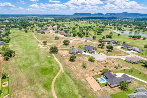 102 Pryor Place Court Kingsland TX 78639