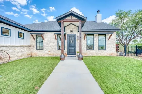 102 Pryor Place Court Kingsland TX 78639