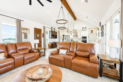 102 Pryor Place Court Kingsland TX 78639
