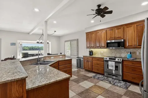 1002 Scenic Loop Kingsland TX 78639
