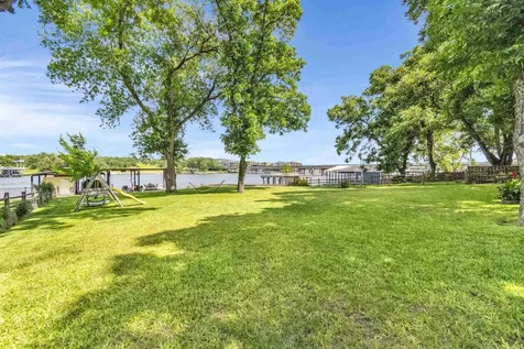 124 Riverbend Lane Kingsland TX 78639
