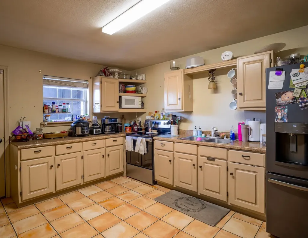 3963 W Ranch Road 1431 Buchanan Dam TX 78609